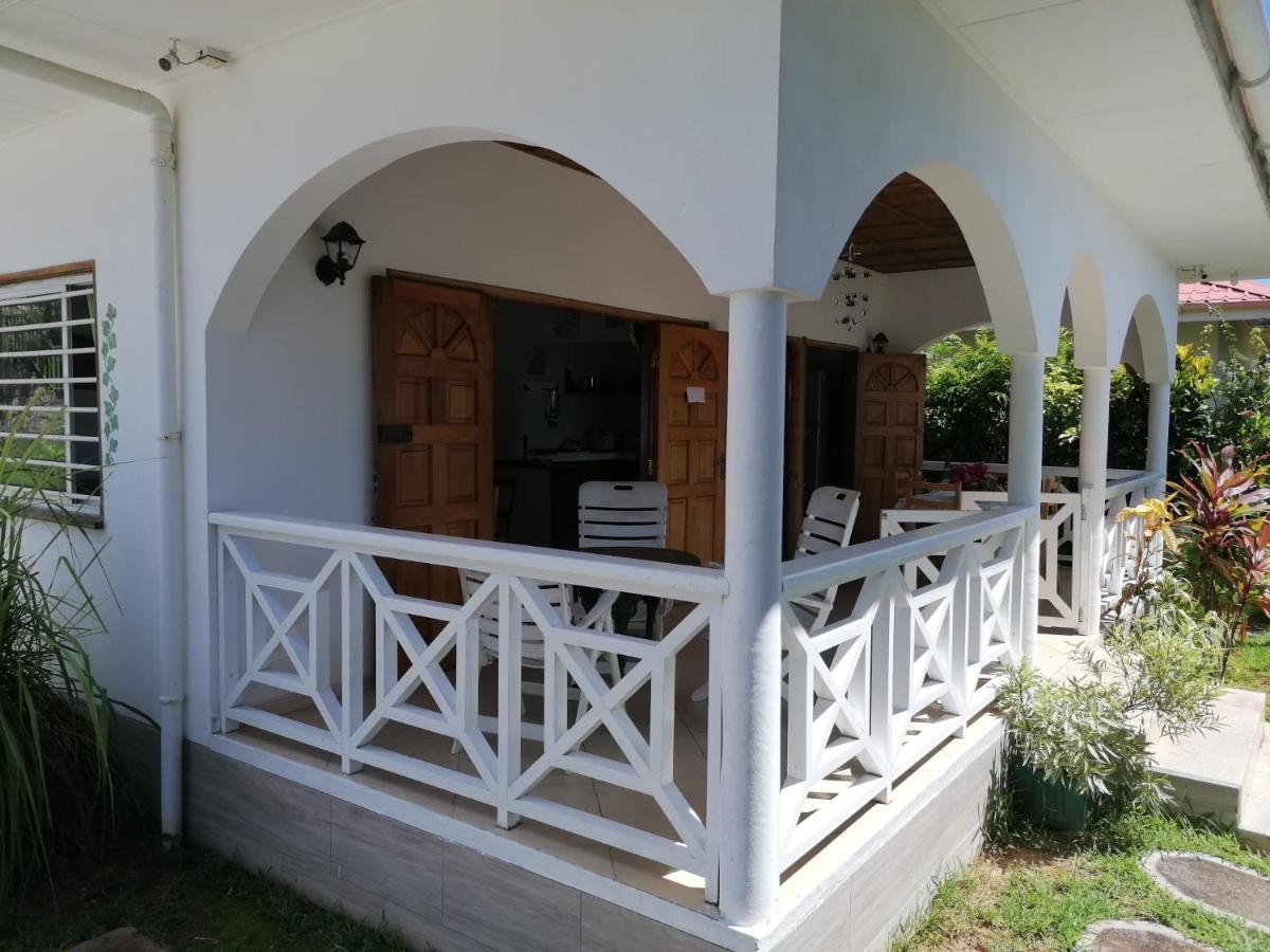 Baie S.Te Anne Case Vacanza Baie Sainte Anne Exterior foto